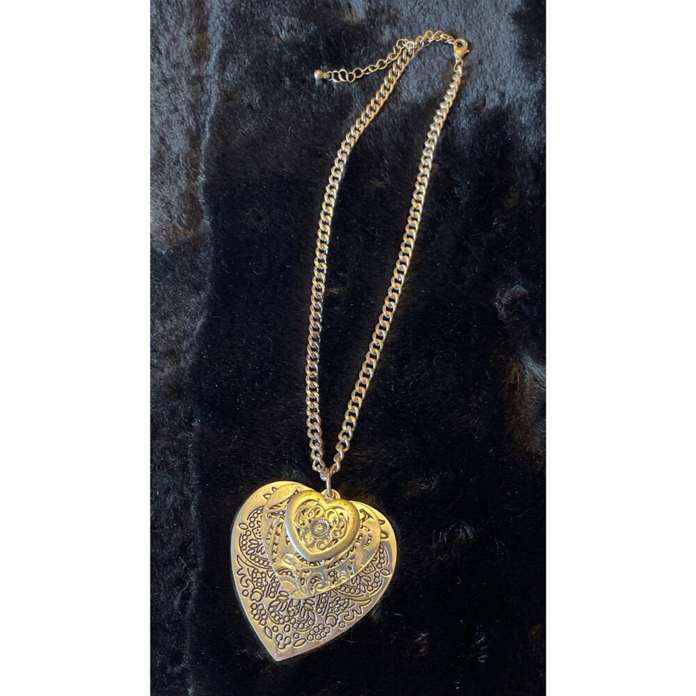 Silver Toned Necklace W/3 Layers Of Heart Pendants S M L  & 2.5” Extension